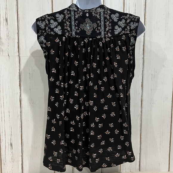 Lucky Brand Pull Over Cap Sleeve Black Top, Size Small - Picture 12 of 16